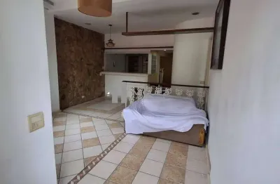 Apartamento tipo casa ao lado do largo da segunda-feira  3 quartos 1 suite, 3 banheiros, 2 salas e 2 cozinhas