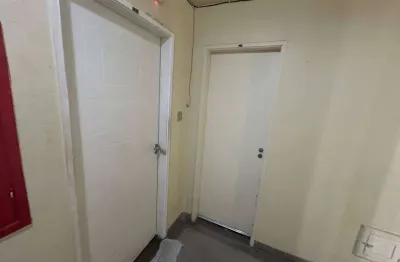 Apartamento a venda composto por 4 quartos, sala ampla, cozinha com área de serviço independente, vaga, localizado ao lado da uerj, na rua são francisco xavier