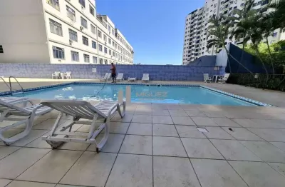 Apartamento a venda com varanda, 2 quartos, sala, cozinha, banheiro, infraestrutura total e vaga no condomínio santa amélia. no bairro da tijuca