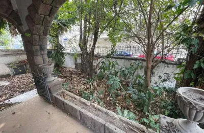 Casa duplex à venda na rua carlos de laet! são 360 m² na rua mais desejada da tijuca!
