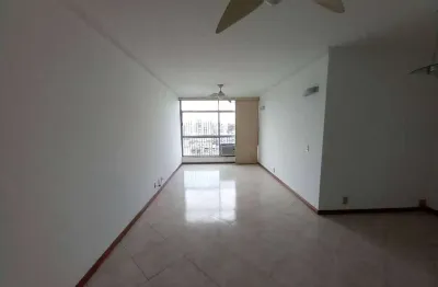 Apartamento à venda com 130m² -  tijuca, avenida melo matos,  4 quartos (sendo 1 suíte), 2 vagas na escritura, próximo ao metrô afonso pena, com vasto comércio