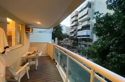 Apartamento à venda rua guaxupe tijuca varanda sala 3 quartos sendo (1) suíte 2 vagas de garagem.