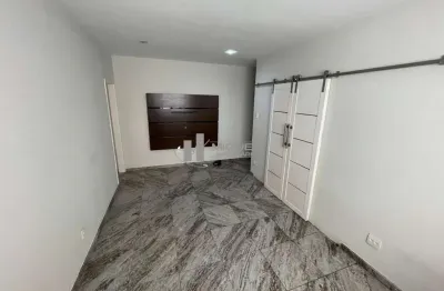 Apartamento ( sala, 3 quartos suíte e vaga) à venda na rua adolfo mota- tijuca!  apenas 290 metros do shopping tijuca e 400 metros do metrô da praça saens pena!
