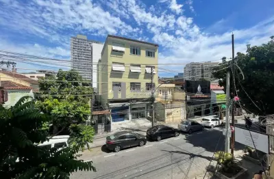 Apartamento à venda sala 2 quartos no andaraí, rua leopoldo! localizado a 800 metros da rua uruguai.