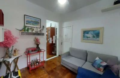 Lindo apartamento tipo casa de vila à venda com 3 quartos, sendo 1 suíte. no bairro do rio comprido.