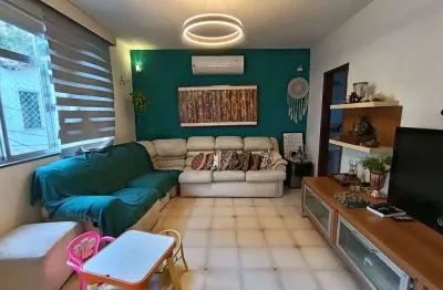 Alugo casa de vila na tijuca — 4 quartos, terraço e garagem. ao lado da praça sães pena e shopping tijuca