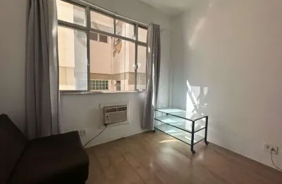 Apartamento à venda na tijuca com sala em 2 ambientes, 2 quartos, cozinha ampla, banheiro social, colado ao metrô são francisco xavier e largo da segunda feira