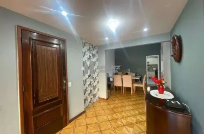 Apartamento à venda na tijuca! sensação de casa!! são aproximadamente 150m² de puro conforto na rua carmela dutra, salão em 4 ambientes, 4 quartos, sendo 1 suíte com closet, copa cozinha com armários 