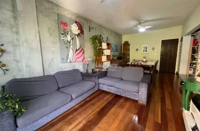 Apartamento à venda na rua dezoito de outubro, bairro tijuca, com salão, 3 ótimos quartos sendo 1 suíte e closet, banheiro social, dependências completas e 1 vaga de garagem na escritura.