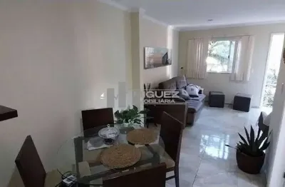 Rua santa maria do rosselo, tijuca,   próximo à rua uruguai (melhor trecho), casa a venda, 04 quartos, suítes. obs.:  proximidades metrô!