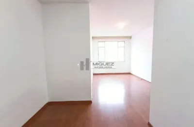 Cobertura à venda na rua cambaúba  – 2 quartos, sala ampla e ótima localização próximo de todo comercio e do iate clube jardim guanabara