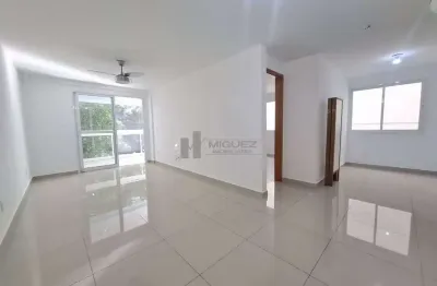 Viva com conforto e estilo! belíssimo apartamento a venda na rua araújo pena, tijuca, com varanda, 3 quartos (1 suíte), infraestrutura completa e 1 vaga. ideal para quem busca qualidade de vida em uma