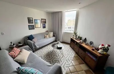Seu novo lar na tijuca! apartamento a venda rua sabóia lima, com 3 quartos ( 1 suite) e 1 vaga de garagem. a poucos passos do metrô uruguai, este imóvel une conforto e uma localização estratégica para