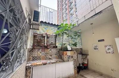 Viva com conforto e espaço! casa duplex a venda na rua grajaú, com 156m², 6 quartos e 1 vaga de garagem. a apenas 3 minutos da praça edmundo rego, este imovel é ideal para familias que valorizam quali