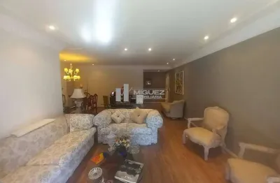 Apartamento à venda com 4 quartos, suíte, 3 vagas de garagem e 145m², em condomínio com lazer total.