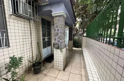 Encantadora casa duplex a venda na rua grajaú, no bairro grajaú, com 156m², 6 quartos e 1 vaga de garagem. a apenas 3 minutos da praça edmundo rego, é perfeita para quem busca espaço e tranquilidade e