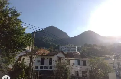 No alto da boa vista, um apartamento à venda com 2 quartos, banheiro social e 1 vaga de garagem na escritura, pertinho do largo da usina. perfeito para viver com conforto e conveniência. fale conosco 