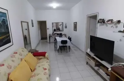 Apartamento à venda na tijuca, colado à praça afonso pena e ao metrô afonso pena! são 3 quartos, incluindo 1 suíte, e 1 vaga de garagem. localização imbatível para quem busca praticidade e conforto. e