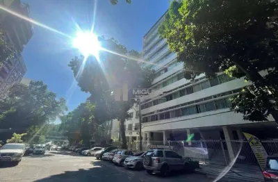 Na tijuca, apartamento à venda na rua uruguai, a 450 metros do metrô! sala, 2 quartos confortáveis, sol da manhã e vista verde. ideal para quem busca charme e praticidade. agende agora!