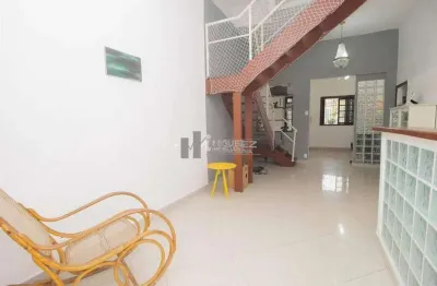 Na rua mearim, casa a venda com 4 quartos (1 suíte) e terraço com churrasqueira. excelente opção para famílias que buscam conforto e lazer em casa.