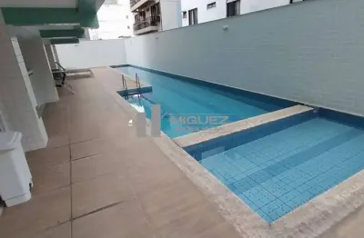 Oportunidade na tijuca!rua araújo pena. cobertura duplex à venda finamente decorada com sala 2 quartos (1 suíte)  varanda terraço com piscina churrasqueira e 2 vagas na escritura