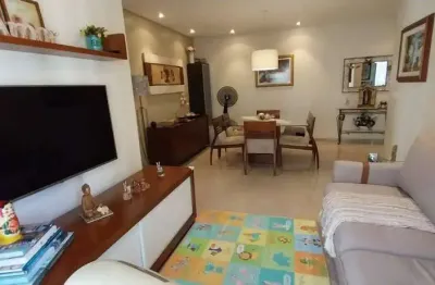 Tijuca: apartamento à venda com 2 quartos, 2 varandas, vaga na escritura e portaria 24 horas. rua tranquila e bem localizada. código 22322