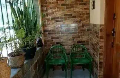 Na tijuca, casa à venda na rua haddock lobo com 3 quartos e vaga. ideal para sua família viver com conforto em um endereço especial. contate-nos para conhecer!