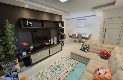 Apartamento à venda na tijuca, com 140 m² de puro conforto! são 3 quartos amplos (1 suíte com closet e hidromassagem) e 1 vaga demarcada na escritura. espaço e sofisticação esperam por você. entre em 