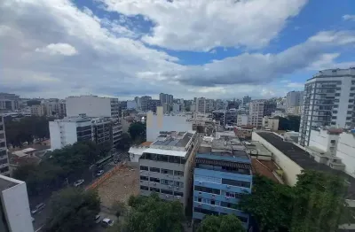 Apartamento à venda  - tijuca, avenida melo matos, 4 quartos (sendo 1 suíte), 2 vagas na escritura, piscina e churrasqueira, salão de festa, próximo ao metrô afonso pena.