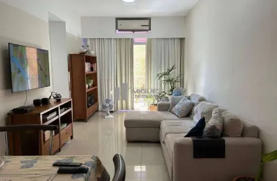 Apartamento à venda na tijuca, em rua tranquila paralela à haddock lobo. possui varanda, 2 quartos (1 suíte), vaga na escritura e infraestrutura completa.