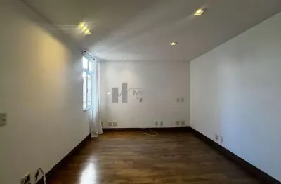 Não perca essa chance! apartamento a venda na rua pereira de siqueira, tijuca, com 2 quartos (1 suite) e 1 vaga de garagem. à 300m do metrô são francisco xavier. este imóvel é ideal para quem busca co