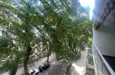 Apartamento à venda na rua dona delfina - tijuca, área nobre! debruçado no metrô uruguai! varanda, sala 3 quartos, suíte e 2 vagas de garagem na escritura!