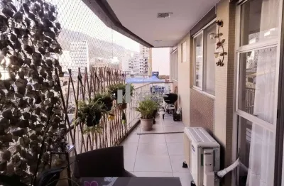 Apartamento à venda na tijuca, com 140 m² de puro conforto e silencioso! varanda, sala em 2 ambientes, 4 quartos amplos 1 suíte com closete 1 vaga de garagem na escritura. espaço e sofisticação espera