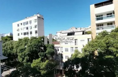 Rua martins pena, tijuca. apartamento à venda com 3 quartos sendo 1 suíte e vaga. sol manhã e porteiro 24 horas.código 22403