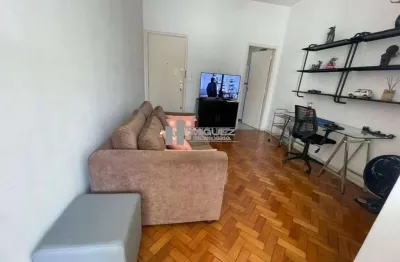 À venda apartamento de 1 quarto na tijuca, a poucos passos do shopping tijuca e metrô saens peña. excelente opção para morar ou investir com alta demanda de locação.