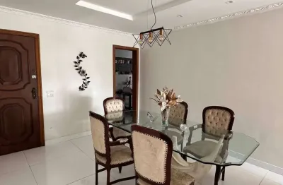 Na tijuca, apartamento à venda com 3 quartos, sendo 1 suíte, varanda e 1 vaga de garagem. localizado na rua alexandre gusmão, ideal para quem busca conforto e praticidade. consulte condições.