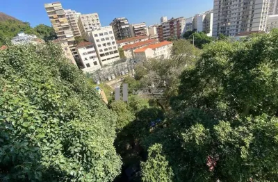 Apartamento à venda! exclusivo! apenas 6 minutos da estação de metrô são francisco xavier! varanda, sala, 2 quartos sendo 1 suíte 1 vaga na escritura!rua felix da cunha tijuca