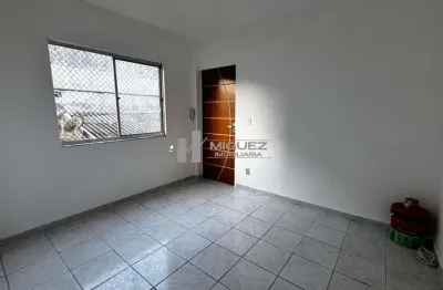 Apartamento a venda rua torres de oliveira (piedade) são 2 quartos, 1 vaga de garagem. proximidades a estação (piedade e quintino.