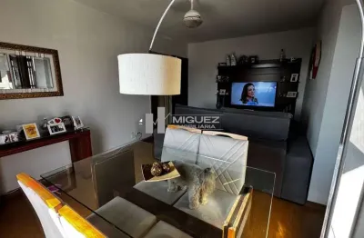 Vendo apartamento rua pedro domingues (encantado) varanda, 2 quartos, 1 vaga de garagem. à 3 min do estadio engenhão. à 5 min da linha amarela.