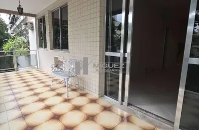 Apartamento a venda, rua carvalho alvim (tijuca). varanda, 3 quartos (1 suíte), 1 banheiro social, copa cozinha, dependências completas - 120 m² - 2 vagas escritura. próximo ao metrô.