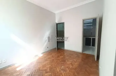À venda, apartamento com 2 quartos e dependências na rua são francisco xavier. localização estratégica, próximo ao metrô e colégio militar. consulte condições e agende sua visita.