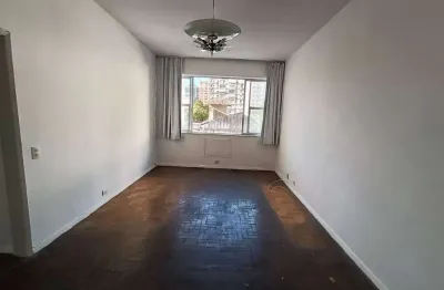 À venda: amplo apartamento na rua uruguai com 3 quartos, dependência e 1 vaga. próximo ao metrô, a apenas 450 metros. excelente oportunidade na área nobre. agende sua visita.