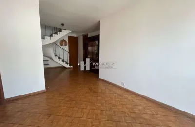 Excelente cobertura localizada na tijuca - rua desembargador izidro próximo a saens pena, 3 quartos, varanda, piscina, dependências