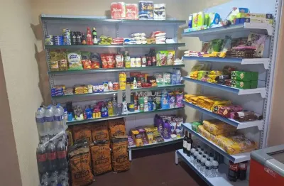 Rua pereira nunes, tijuca. apartamento à venda, varanda, 2 quartos sendo 1 suíte, infra completa e vaga na escritura. porteiro 24 horas. código 22670
