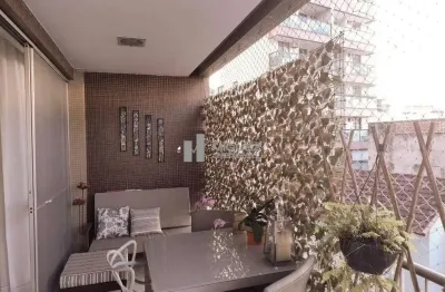 Amplo apartamento à venda na rua antônio basílio, tijuca: 140 m², 4 quartos (1 suíte), varanda, vista livre e 2 vagas na escritura. condomínio oferece porteiro 24h.