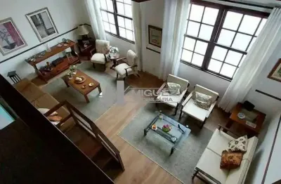 Belíssima casa  à venda com 4 quartos sendo 1 suíte, 3 vagas e área externa. rua ibituruna, tijuca. código 22734