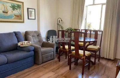 Apartamento à venda no recanto da tijuca, com 2 quartos, sala bem ventilada e cozinha funcional. localização prática, a poucos metros do largo da segunda-feira e com fácil acesso a transporte, comérci