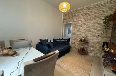 Apartamento a venda no estácio, rua são roberto, 2 quartos, todo modernizado e decorado.