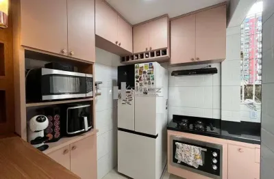 Apartamento à venda na rua pinto guedes, quartos e sala com cozinha americana e vaga