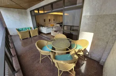 Apartamento a venda rua dezoito de outubro - planta magnífica com 4 varandas, 4 quartos sendo 2 suítes,  copa cozinha, 2 dependências - 340 m² - 3 vagas na escritura
